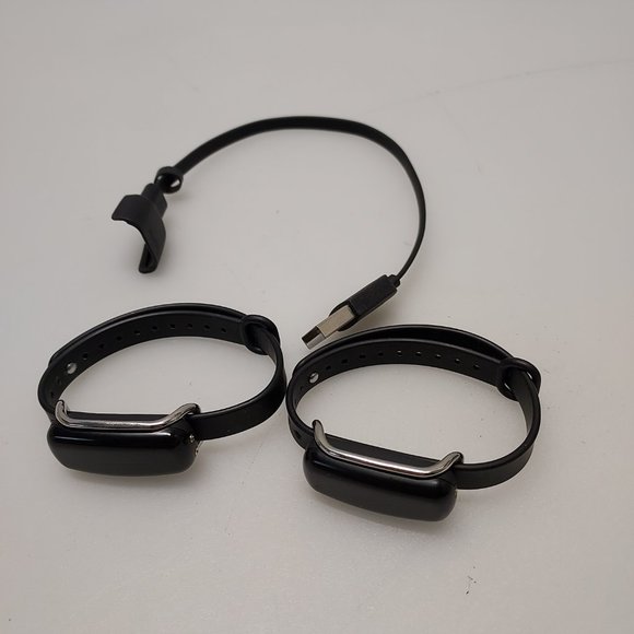 BOND TOUCH LONG DISTANCE COUPLES SMART TOUCH BRACELETS LOT OF 2 & USB CHARGER - Picture 7 of 7